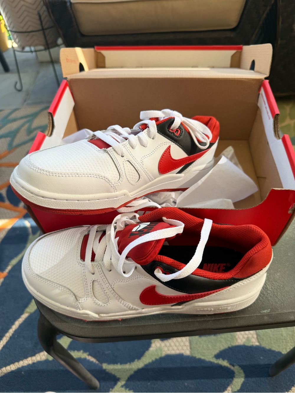 Nike Kids White, Red & Black Low-Top Sneakers